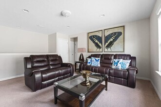 2116 Morocco Way in Kissimmee, FL - Foto de edificio - Building Photo
