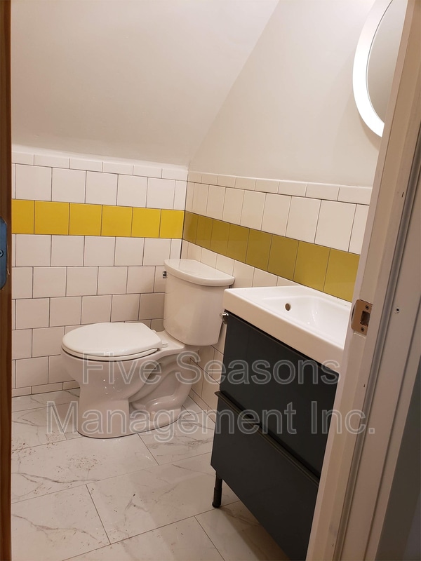 property at 369 S Winooski Ave