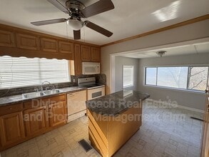 126 Concord Highland Dr in Bessemer, AL - Building Photo - Building Photo