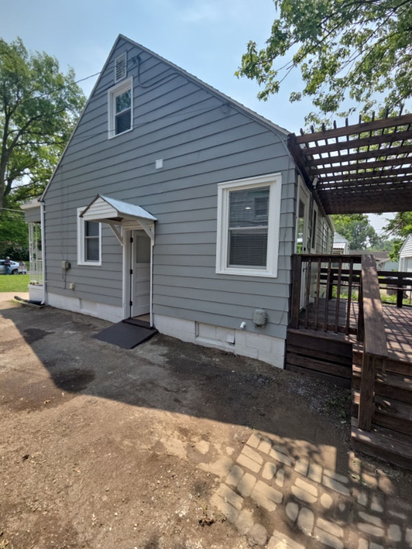 property at 509 N Rosedale Ave