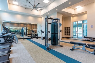 M2 at Millenia in Orlando, FL - Foto de edificio - Building Photo