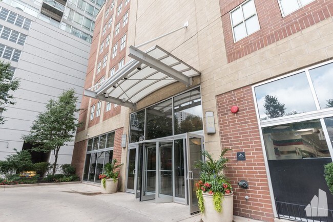 645 N Kingsbury St-Unit -1708B in Chicago, IL - Building Photo - Building Photo