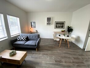 445 40th St in Oakland, CA - Building Photo - Building Photo