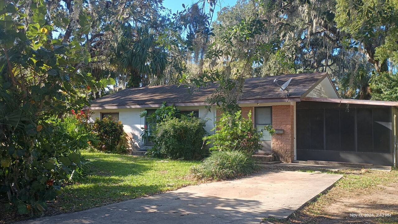 668 Winchester St in Daytona Beach, FL - Building Photo