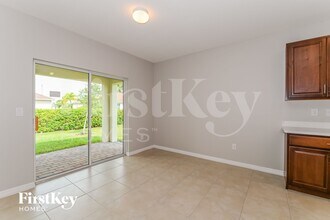 2820 NW 21st Ave in Cape Coral, FL - Building Photo - Building Photo