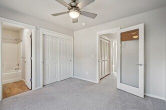 768 NE 70th Ave in Hillsboro, OR - Building Photo - Building Photo