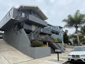 34051 Silver Lantern St in Dana Point, CA - Foto de edificio - Building Photo
