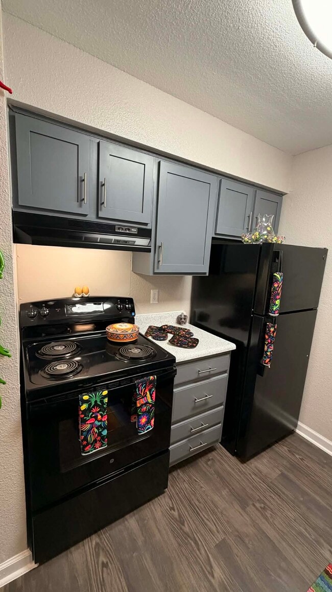 Casa Colinas in Houston, TX - Building Photo - Building Photo