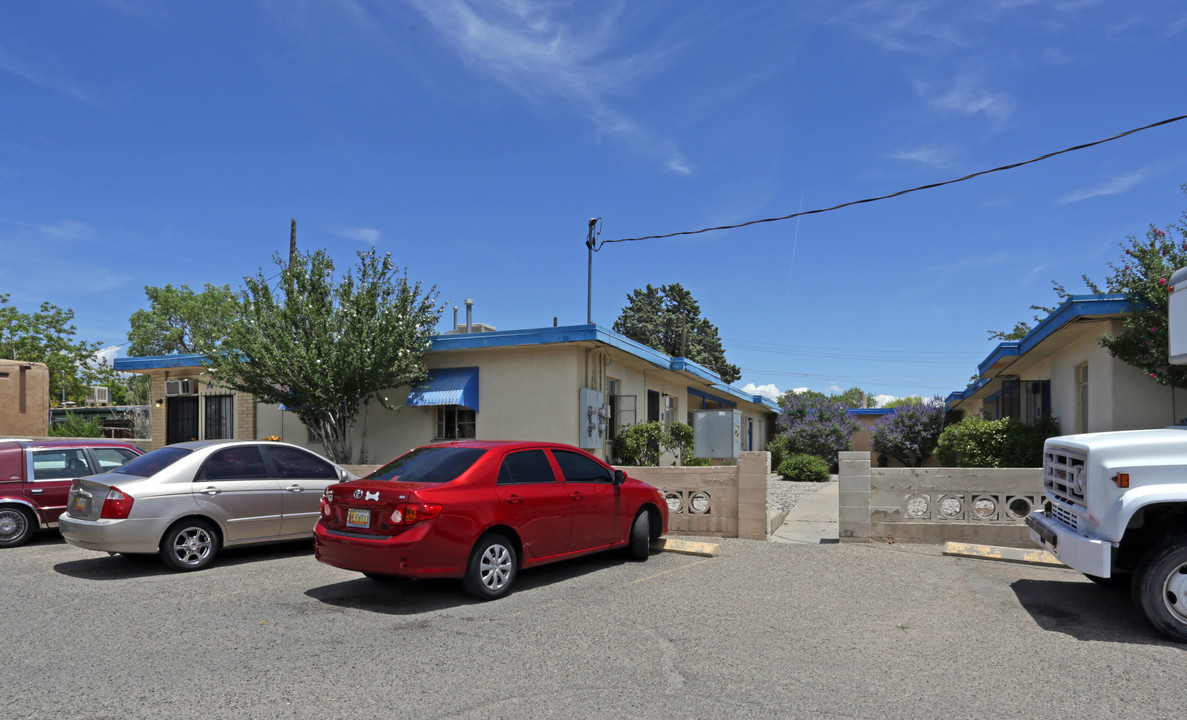 234-238 Sierra Dr SE in Albuquerque, NM - Foto de edificio