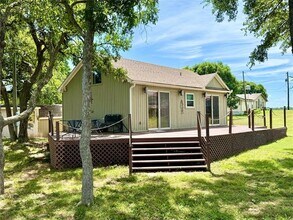 2018 Long Creek Ct in Granbury, TX - Building Photo - Building Photo