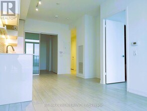 5 Buttermill Ave. in Vaughan, ON - Building Photo - Building Photo