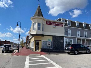 4 Martin St in Derry, NH - Building Photo - Building Photo