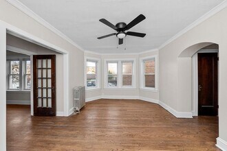 1934 W Estes Ave in Chicago, IL - Building Photo - Building Photo