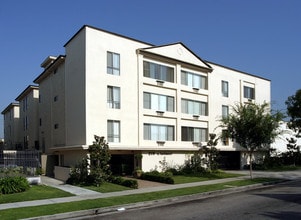 215 N Belmont Ave in Glendale, CA - Building Photo - Building Photo