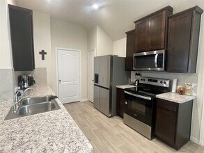 17768 Lionheart Rd in Conroe, TX - Building Photo - Building Photo
