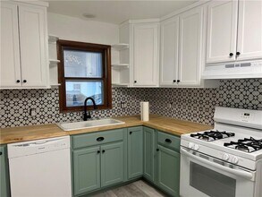 410 E Tulsa St in Siloam Springs, AR - Building Photo - Building Photo