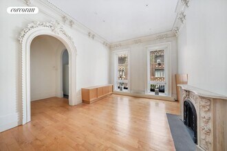 120 E 19th St in New York, NY - Building Photo - Building Photo