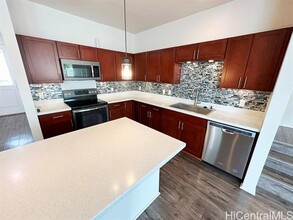 801 Kakala St in Kapolei, HI - Building Photo - Building Photo