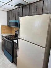 2690 SW 22nd Ave in Miami, FL - Building Photo - Building Photo