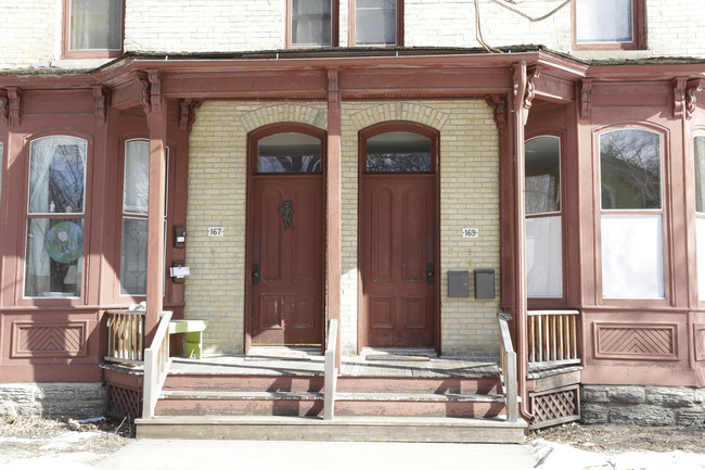 Nicollet Island Historic Homes in Minneapolis, MN - Foto de edificio - Building Photo