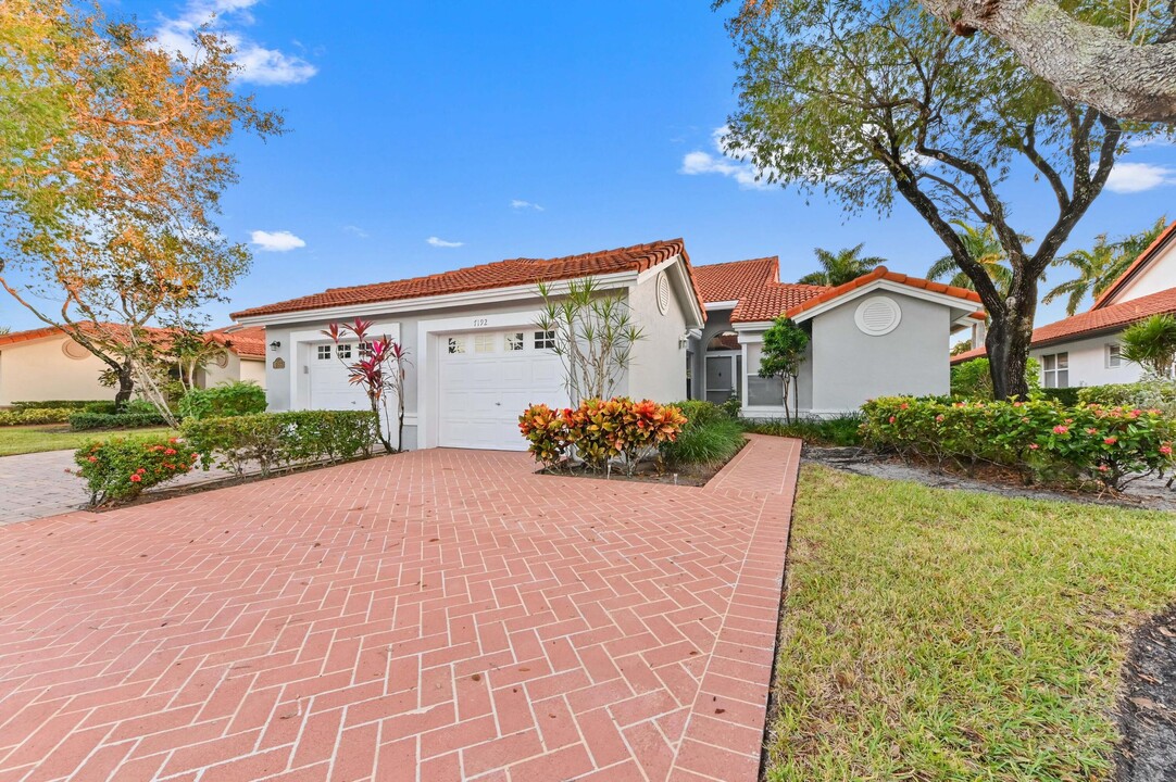 7192 Summer Tree Dr in Boynton Beach, FL - Building Photo