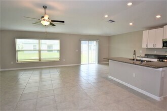 9323 Channing Hill Dr in Sun City Center, FL - Building Photo - Building Photo