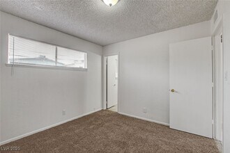 6453 Bannock Way in Las Vegas, NV - Building Photo - Building Photo