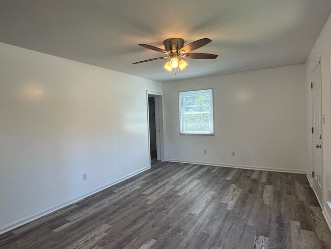 1829 Inverness Dr in Fayetteville, NC - Building Photo - Building Photo