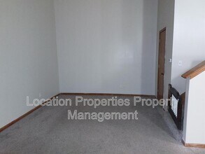 2807 Ridge Ct in Lawrence, KS - Building Photo - Building Photo