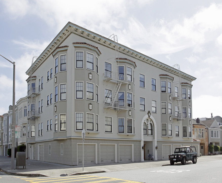 2100 North Point St in San Francisco, CA - Building Photo