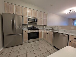 3043 Kentshire Cir in Naperville, IL - Building Photo - Building Photo