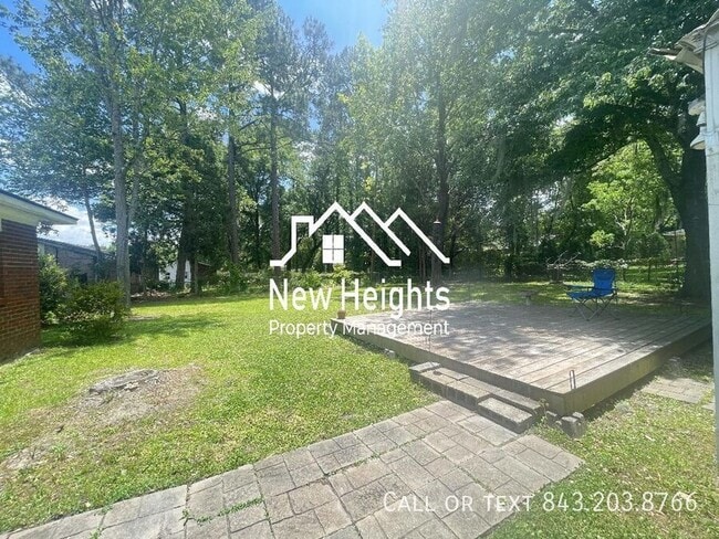 102 Richter Dr in Ladson, SC - Building Photo - Building Photo