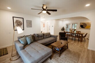 1824 N 12th St in Waco, TX - Building Photo - Building Photo