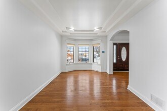 9743 Oak Park Ave in Oak Lawn, IL - Building Photo - Building Photo