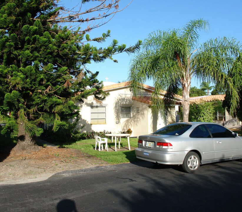 804 NE 15th Ave in Fort Lauderdale, FL - Building Photo