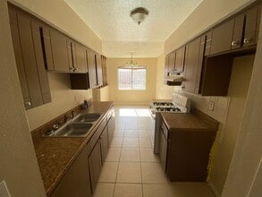 10772 Port Arthur Ln in El Paso, TX - Building Photo - Building Photo