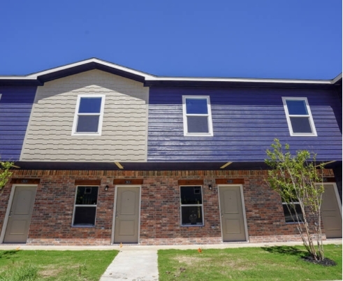 The Peaks Townhomes in Mineral Wells, TX - Foto de edificio - Building Photo