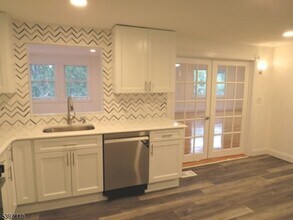 84 Corabelle Ave in Lodi, NJ - Building Photo - Building Photo