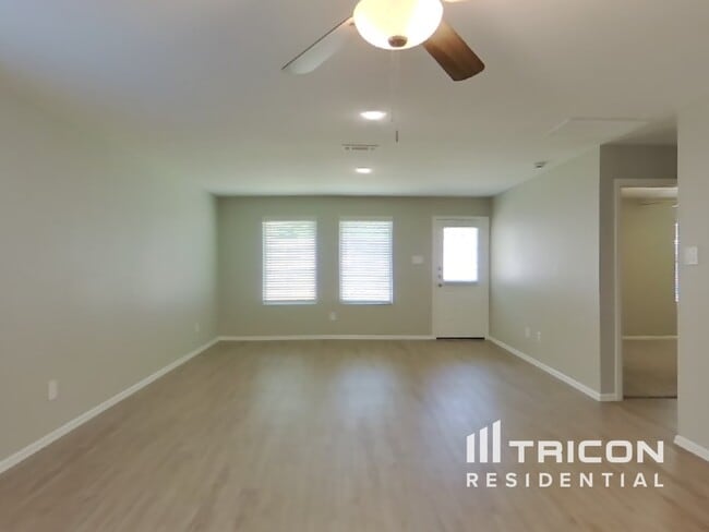 17146 Quaking Aspen Ln in New Caney, TX - Building Photo - Building Photo