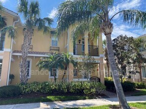 1567 Napoli Dr W in Sarasota, FL - Building Photo - Building Photo