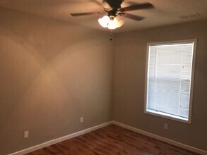 2297 Beaumont St in Sacramento, CA - Building Photo - Building Photo