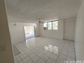 2442 Kuhio Ave. in Honolulu, HI - Building Photo - Building Photo