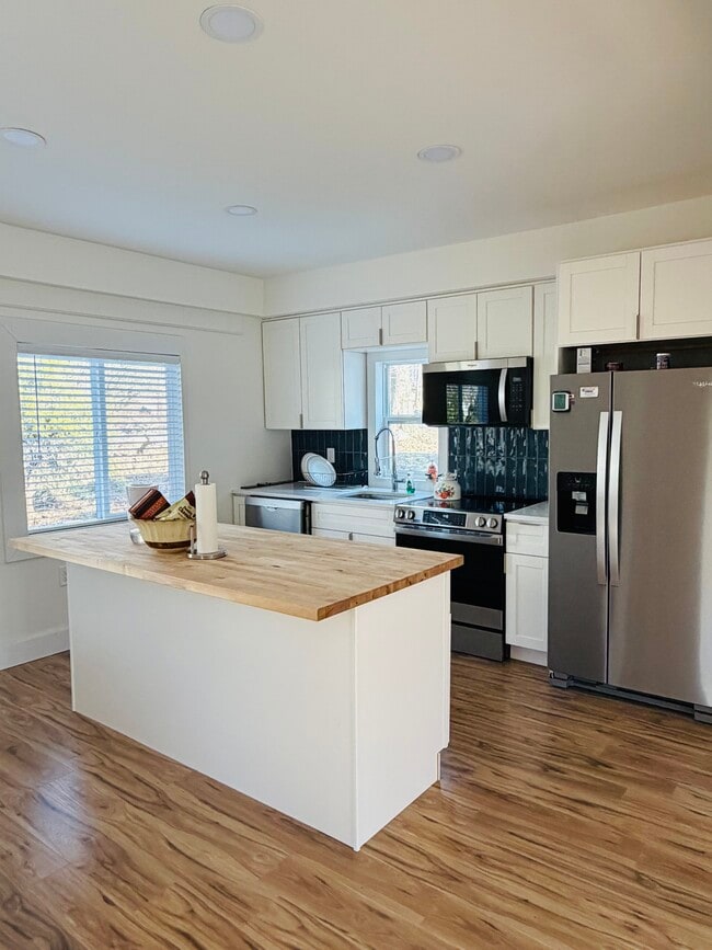 property at 515 Cow Hill Rd