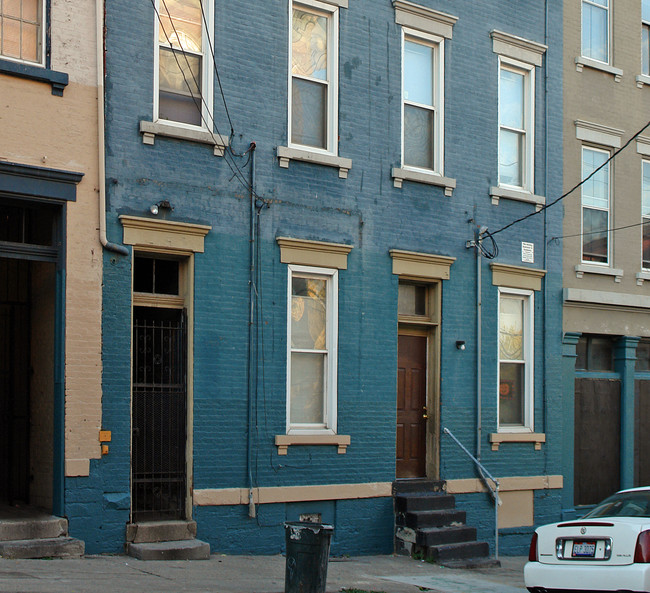 503 E Thirteenth St in Cincinnati, OH - Foto de edificio - Building Photo