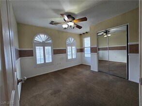 4966 Tioga Pass Ave in Las Vegas, NV - Foto de edificio - Building Photo