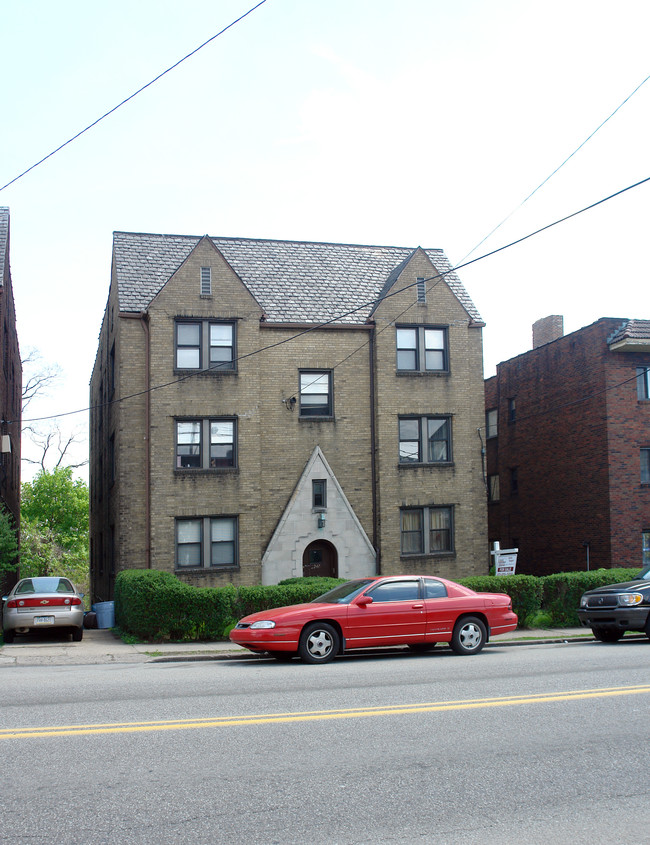 2247 Brownsville Rd in Pittsburgh, PA - Building Photo - Building Photo