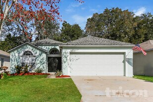 7439 Lawn Tennis Ln in Jacksonville, FL - Building Photo