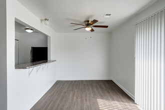 Woodcrest Apartments in Westland, MI - Building Photo - Interior Photo