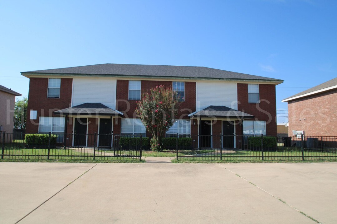 3802 Gus Dr in Killeen, TX - Building Photo