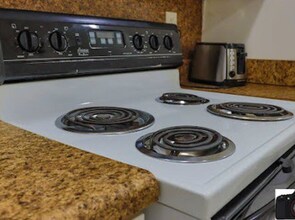 3830 Kensingwood Trce in Decatur, GA - Building Photo - Building Photo